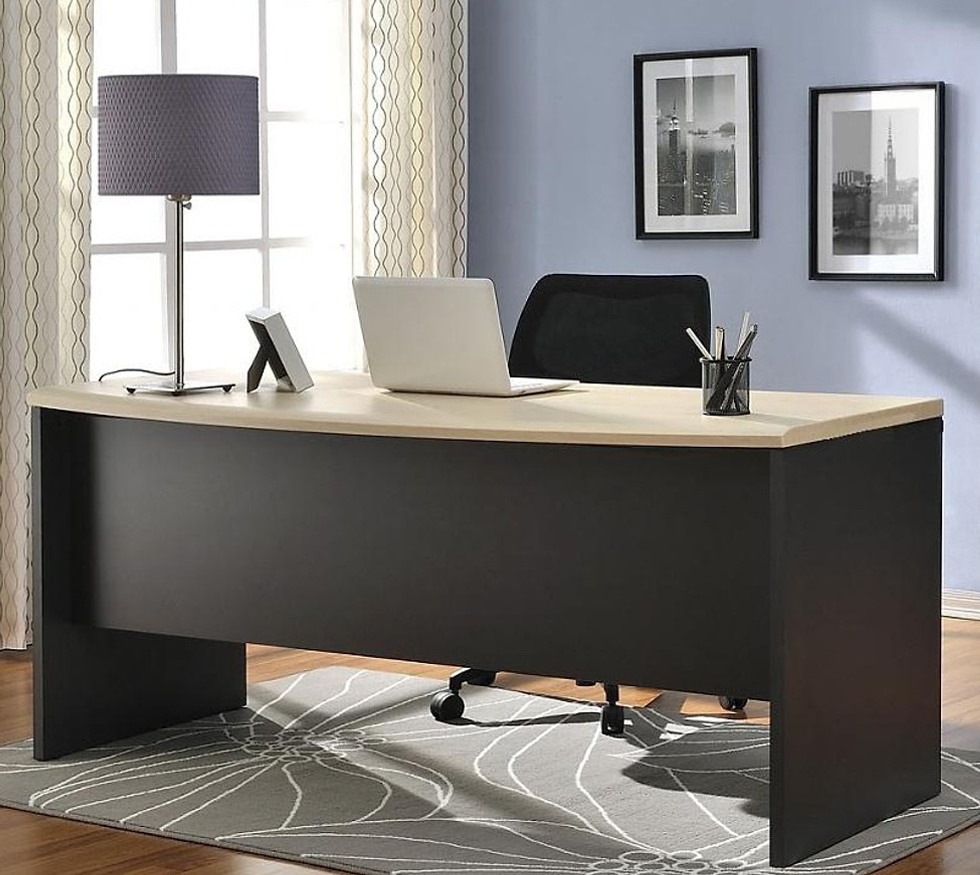 Milano executive workstation in a corner office
